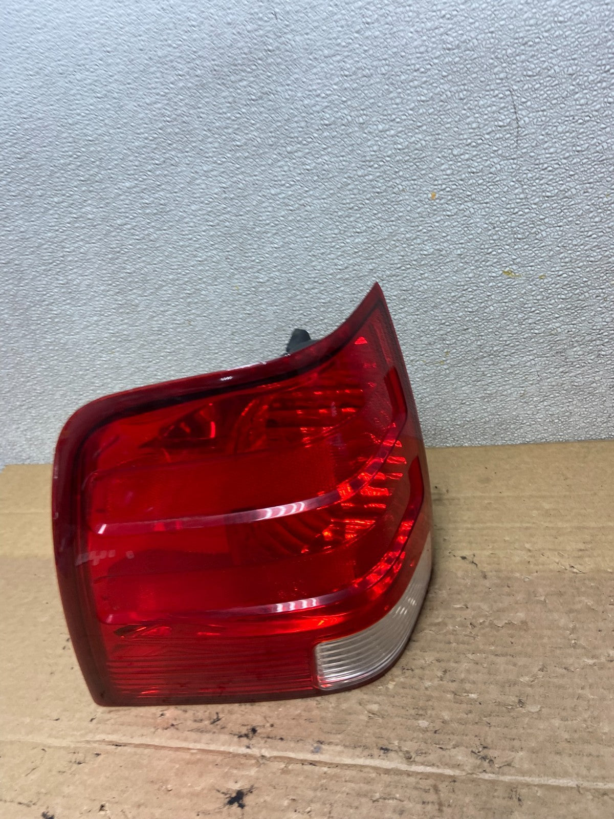 2003 2004 2005 2006 Ford Expedition Left Driver Lh Tail light OEM AB3349 LK2