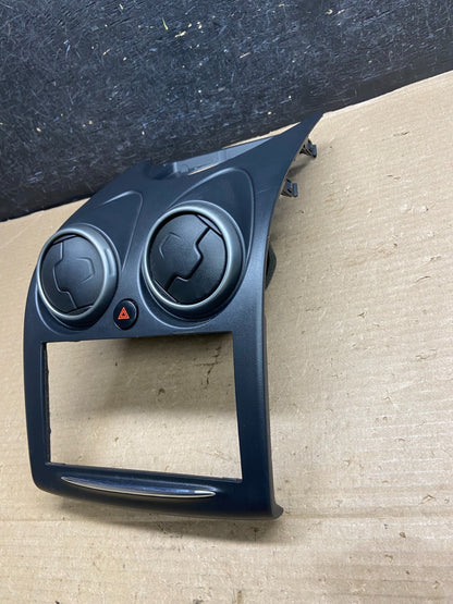 2011 2012 2013 Nissan Rogue Dash Upper Center Radio Bezel Trim AH3754 DG1