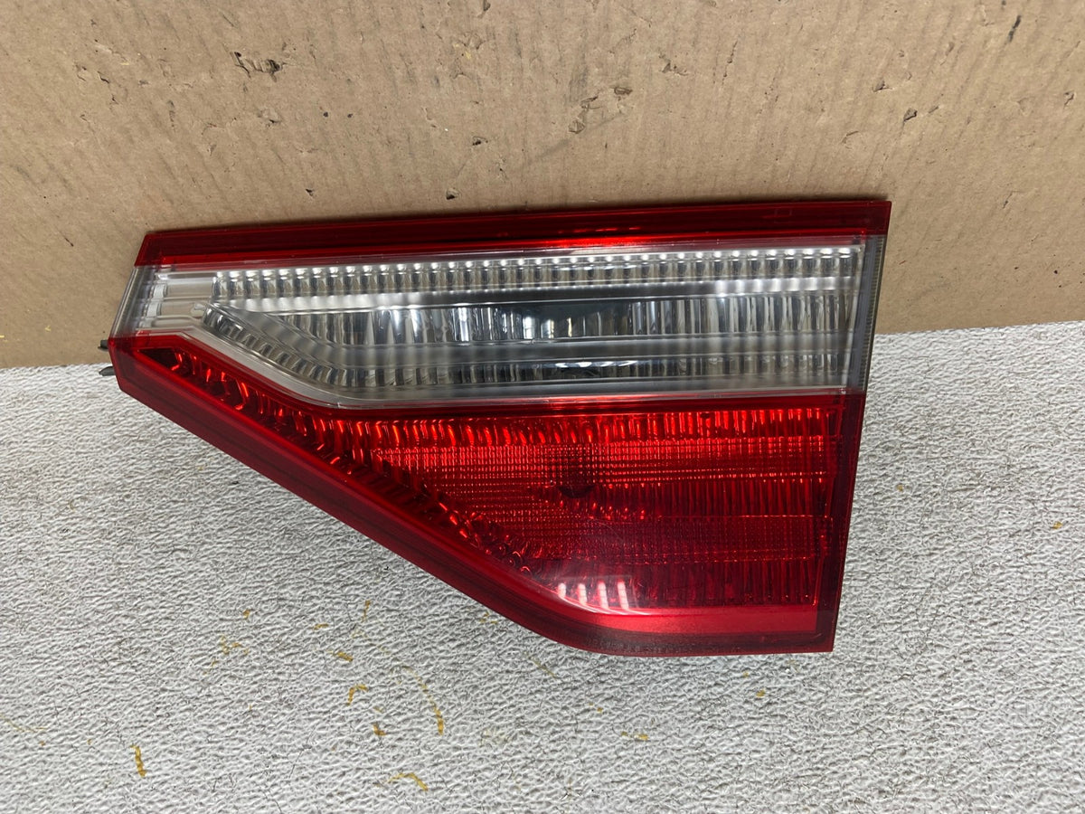 2011 - 2013 Honda Odyssey Inner Tail Light Right Passenger RH Side AH5911 LK0