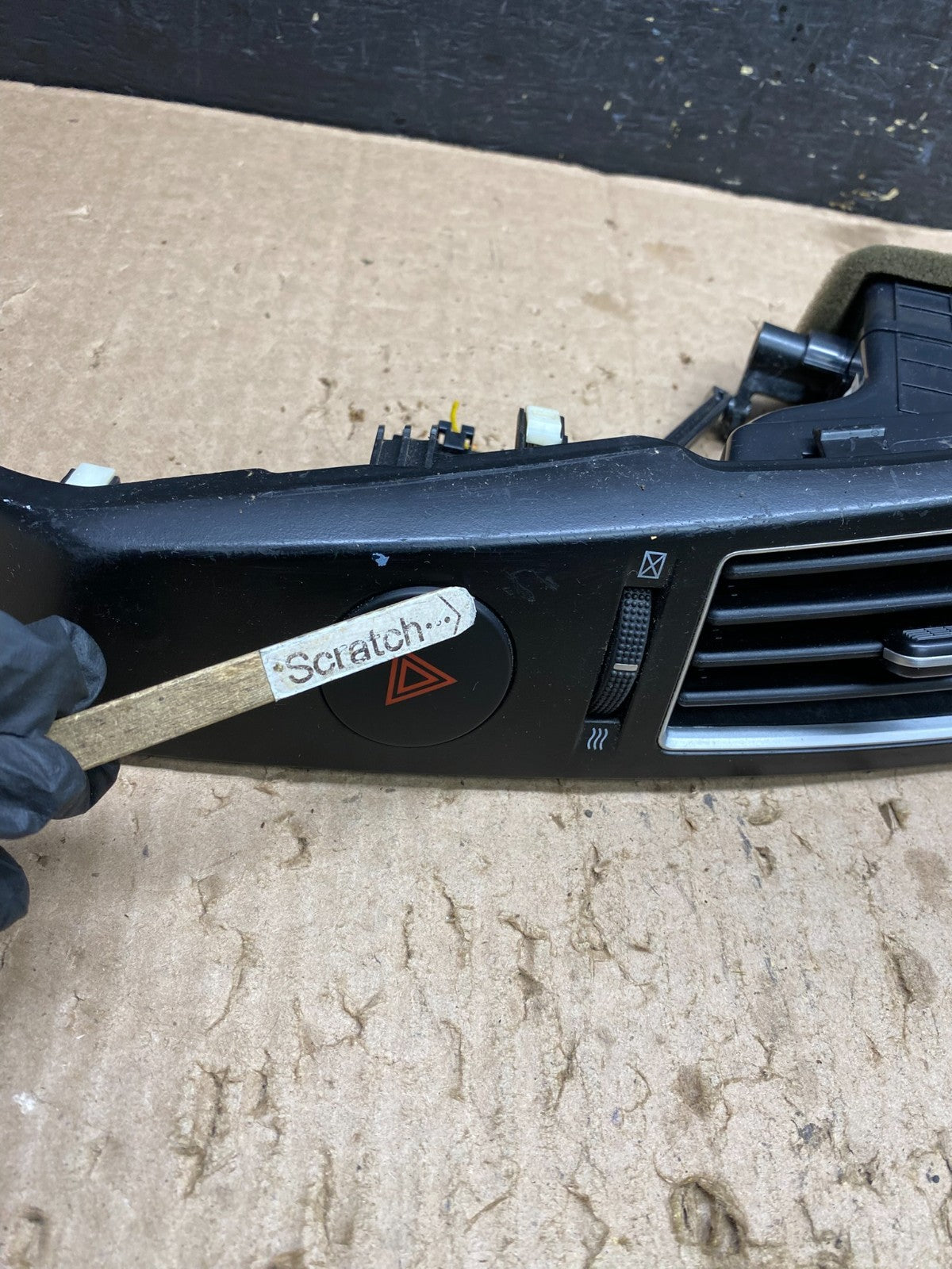 2007-2012 Hyundai Veracruz Left Driver LH Dash AC Air Vent Trim Panel Y8145 DG1