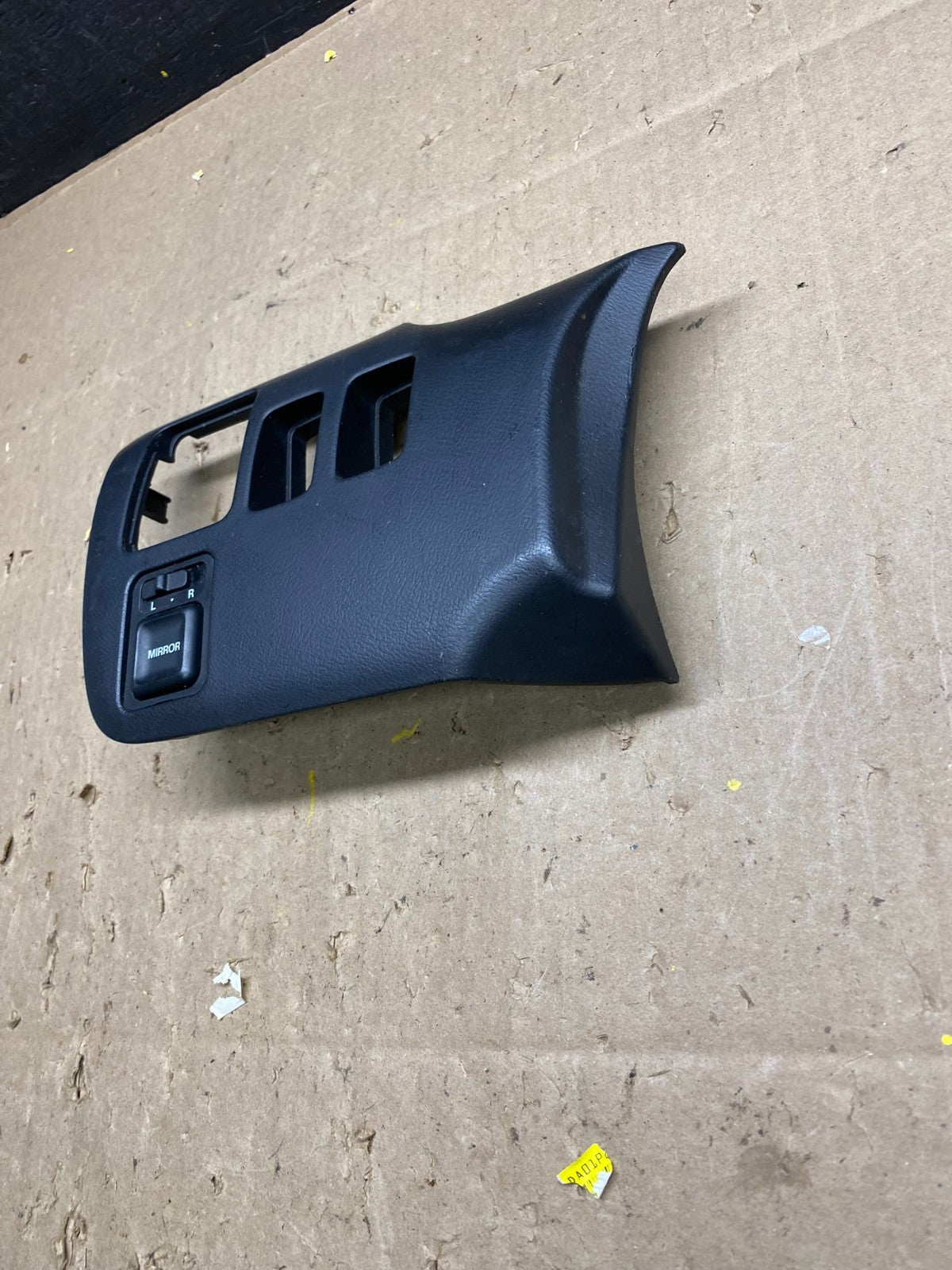 1999- 2004 Honda Odyssey Driver Left Dash Lower Switch Cover Panel Beze u4840 DG2