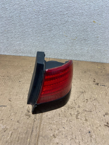 1992 to 1995 Ford Thunderbird Right Passenger Side Tail Light AA7206 DG2