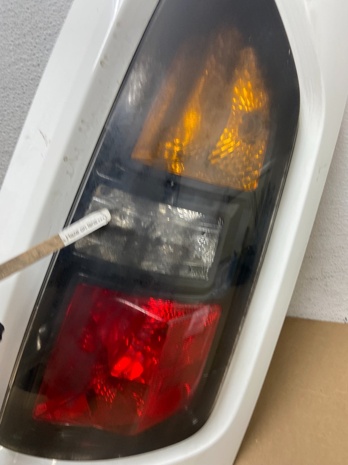 2010 to 2011 Kia Soul Left Driver LH Side Tail Light AG05276