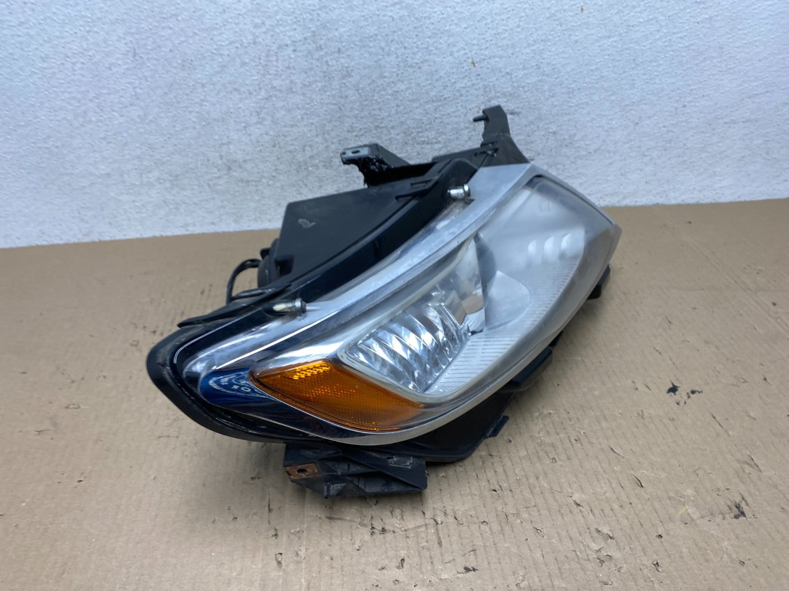 Xenon 2011 to 2015 Lincoln MKX Headlight Right Passenger RH Side AF5994 DW2