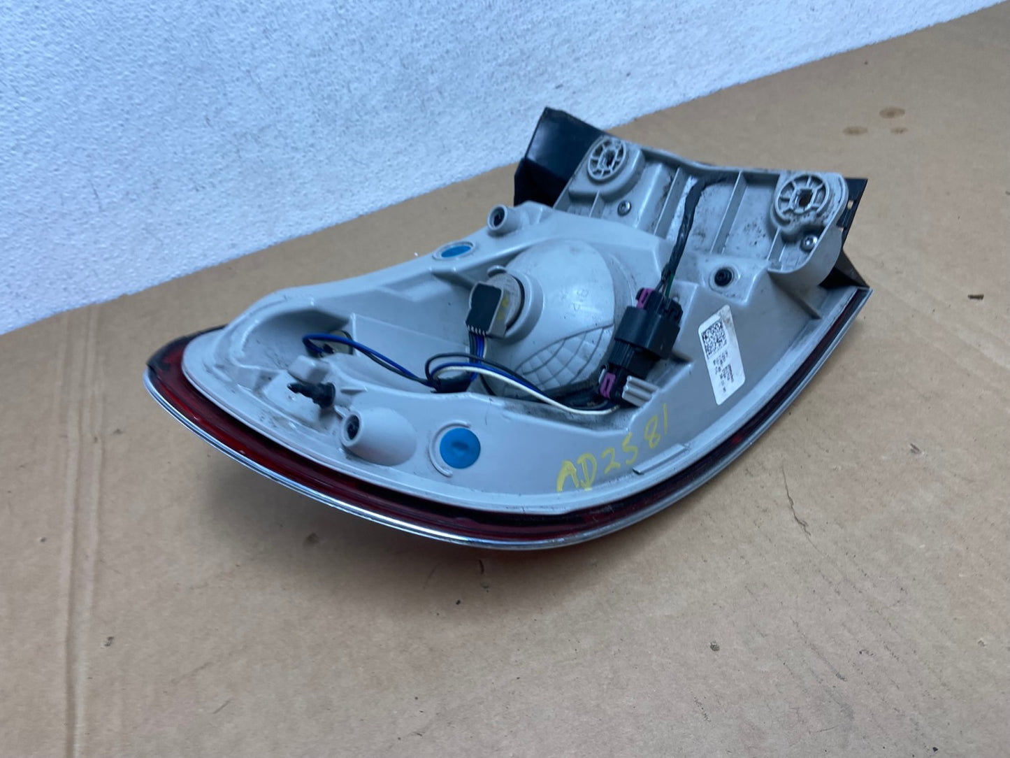 2008-2012 Buick Enclave Right Passenger Rh Tail Light AD2581 LK5