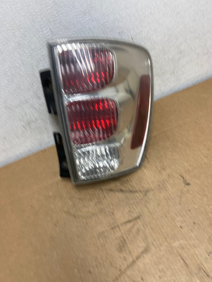 2005 to 2008 Chevrolet Equinox Right Passenger Rh Side Tail Light AD6204 LK2