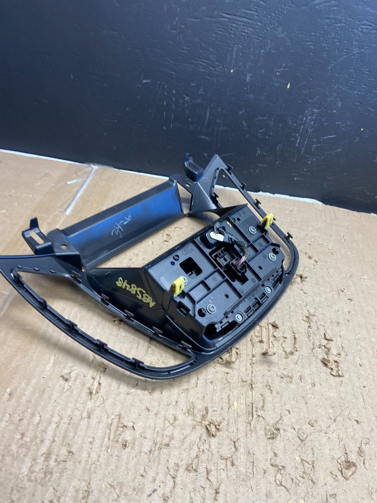 2013 2014 2015 2016 Ford Escape Dash Radio Control Panel Bezel AB5848 DG3