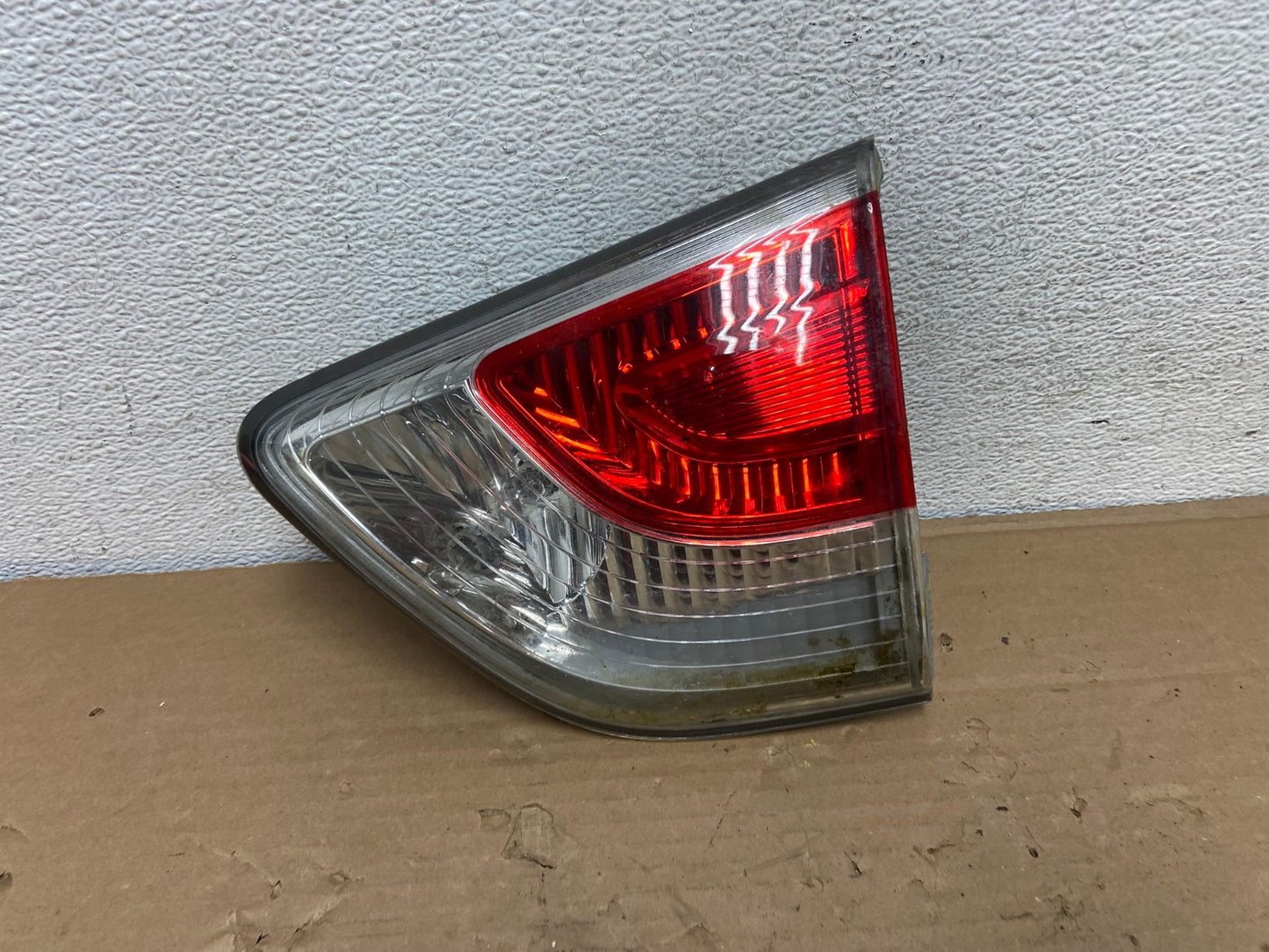2013 to 2016 Nissan Pathfinder Right Passenger Inner Tail light AD4269 LK0