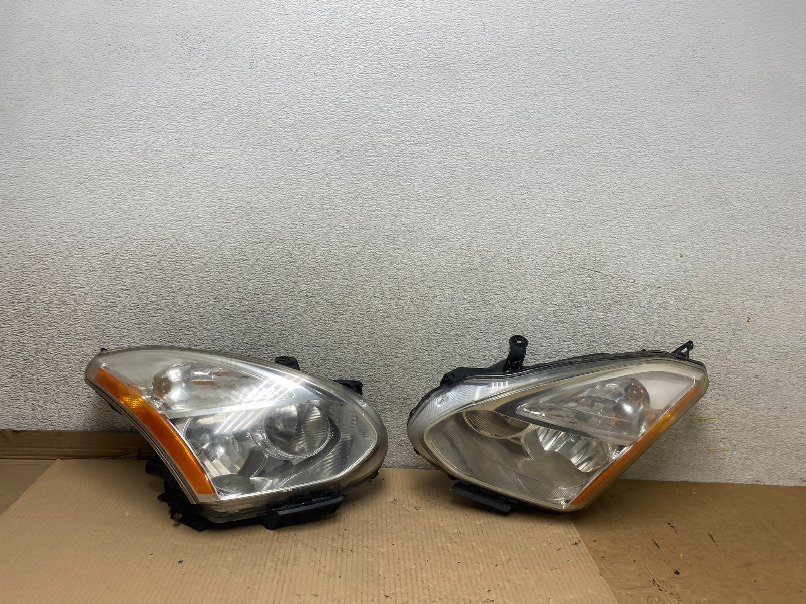 2009 - 2013 Nissan Rogue Left+Right Side Set Halogen Headlights U2640 DW0