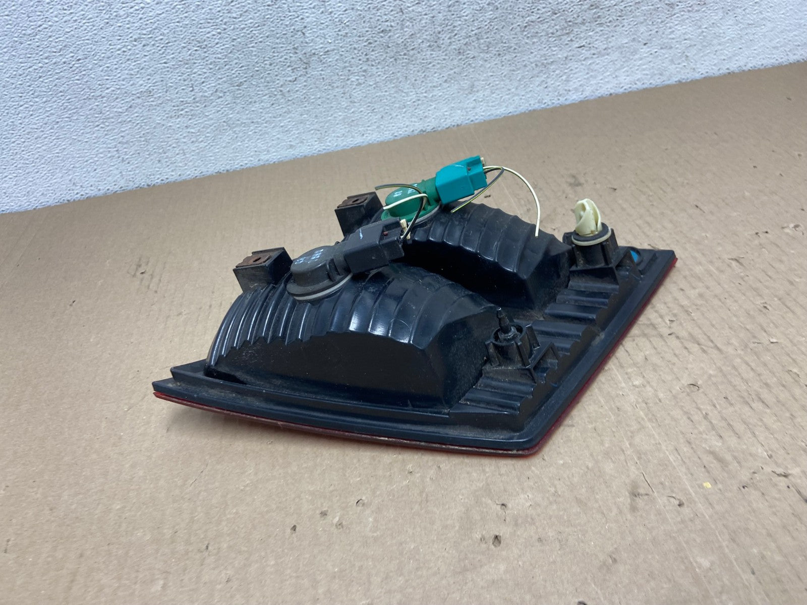 2009 2010 2011 Dodge Journey Left Driver Inner Trunk Lid Tail Light AE9546 LK4