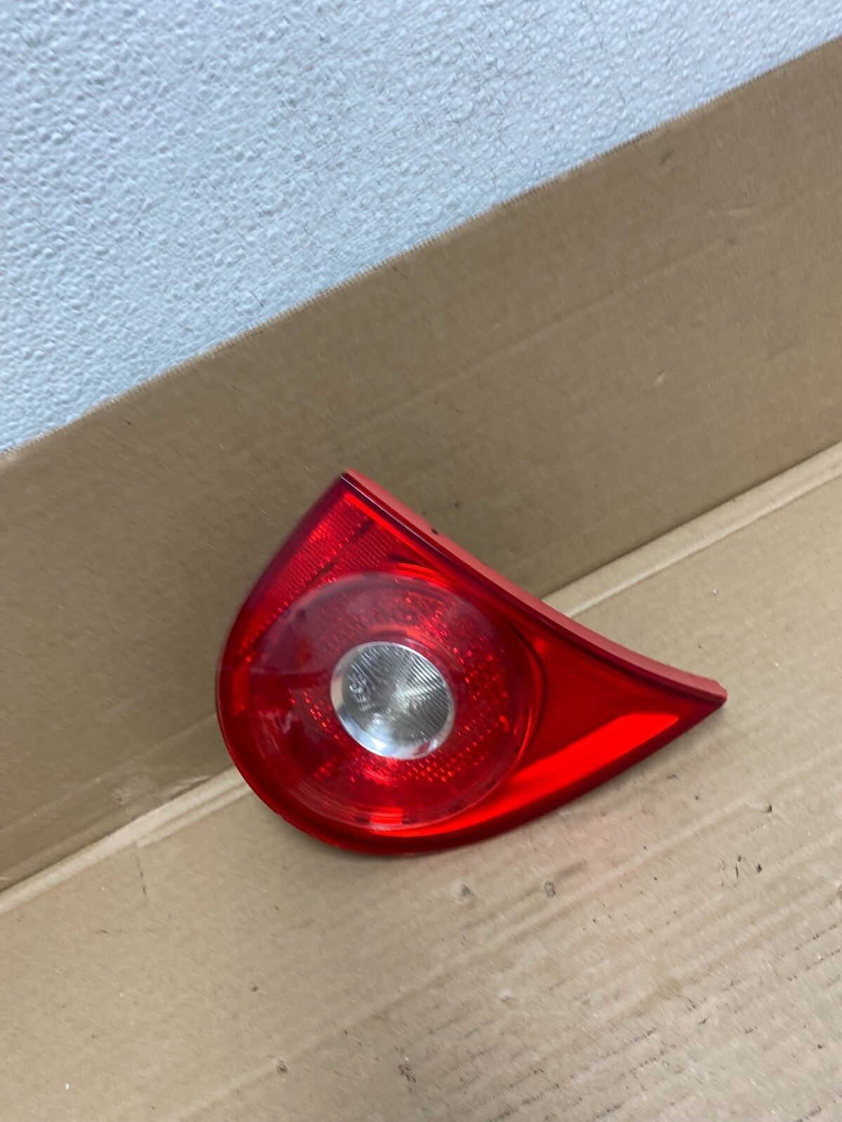 2006-2009 Volkswagen Golf Driver Left Side Tail Light Inner Trunk Lid O2457 DW2