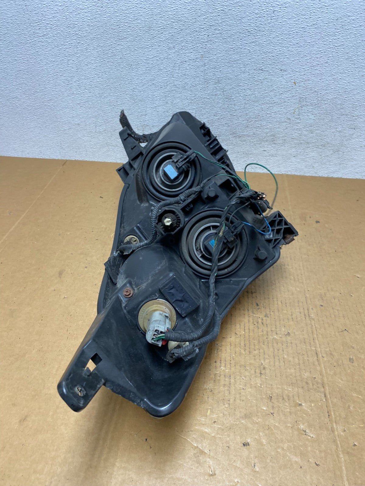 Sedan 2010 2011 2012 Nissan Altima Left Driver Side Headlight AE0595 DW7