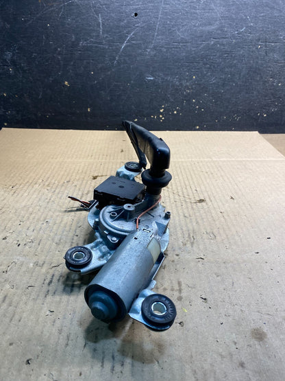 2004 to 2010 BMW X3 E83 Rear Windshield Wiper Motor OEM Z4742  DG4