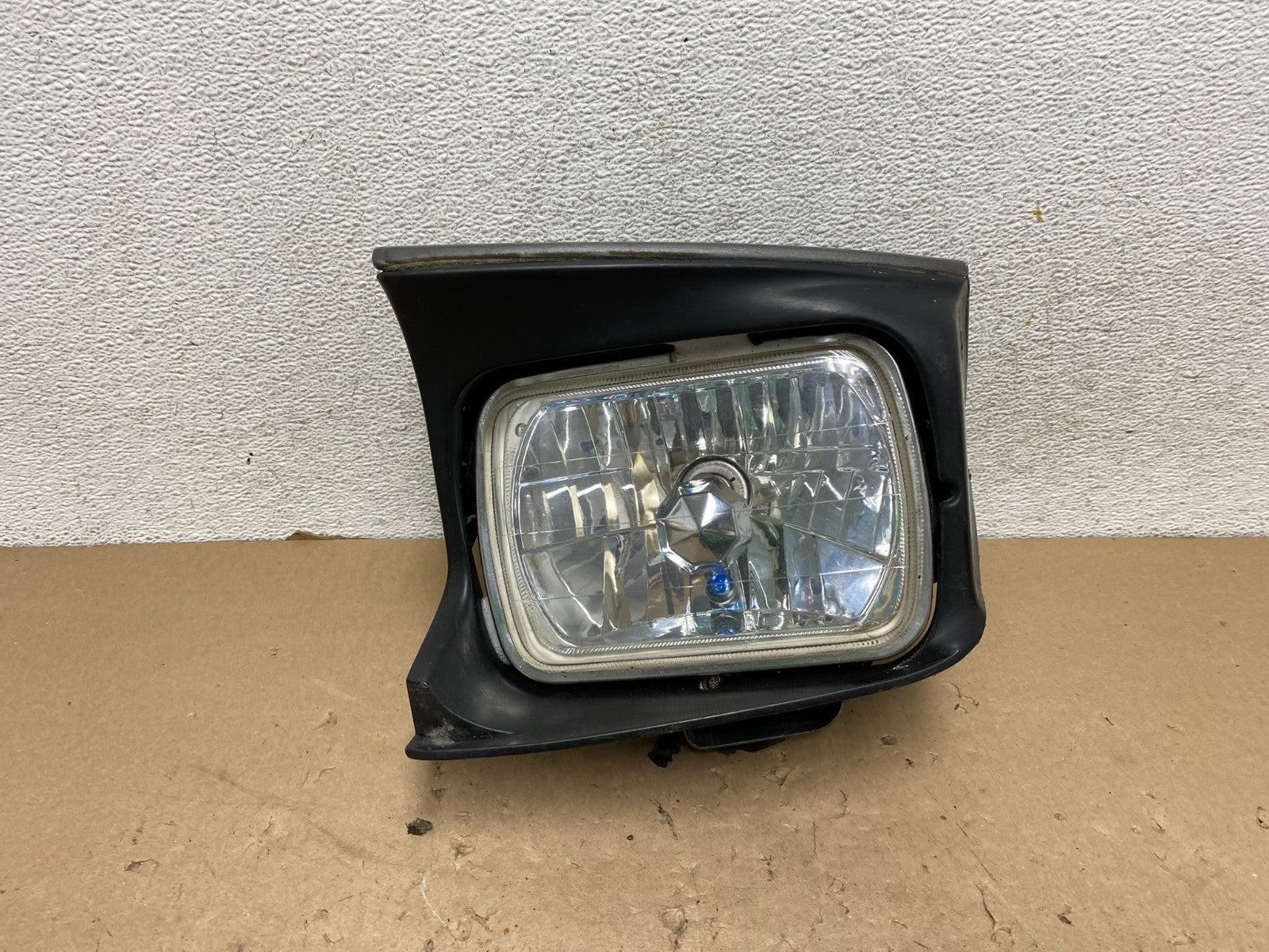 1989 to 1992 Ford Probe Left Driver LH Side Halogen Headlight AG4372 DG0
