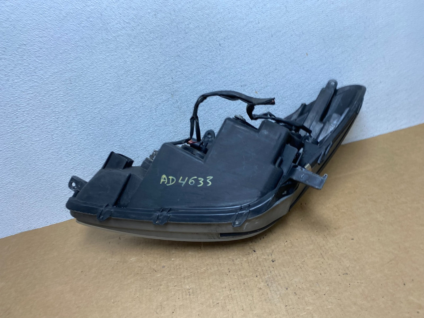 2002 - 2004 Lexus Es300 Es330 Right Passenger Headlight Halogen AD4633 DW7