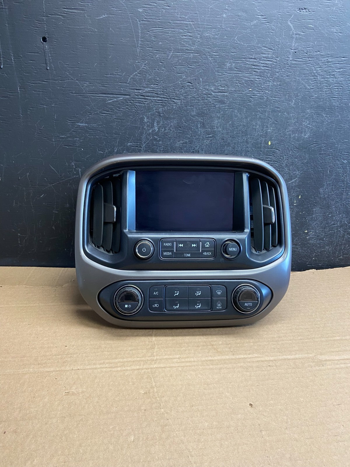 2015 - 2016 GMC Canyon 8" Touch Screen Radio Display Control Panel AF2433 DG0