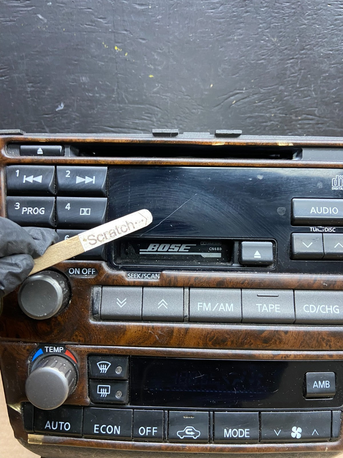 2000 to 2001 Infiniti i30 Bose Radio AM/FM Casette Climate Control x1083 DG2