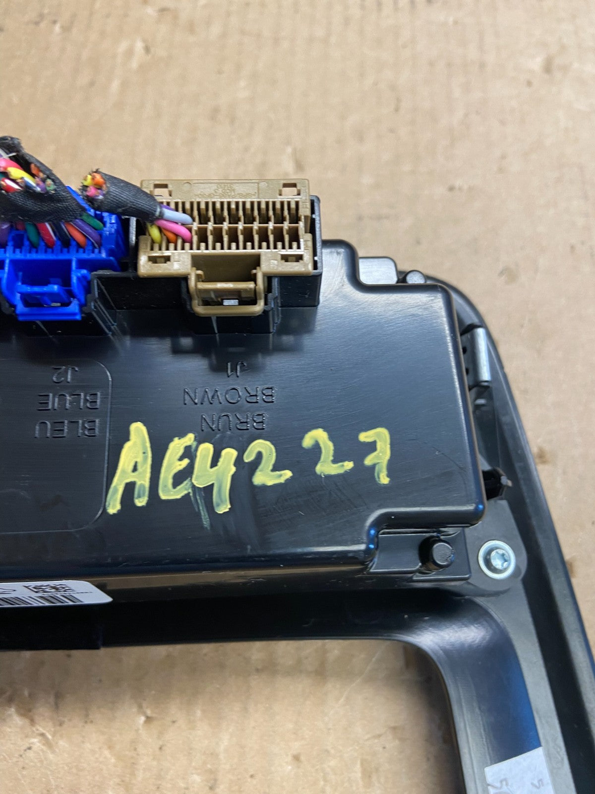 2013 - 2016 GMC Acadia A/C Heater Climate Control Radio Panel Bezel OE AE4227 DG5