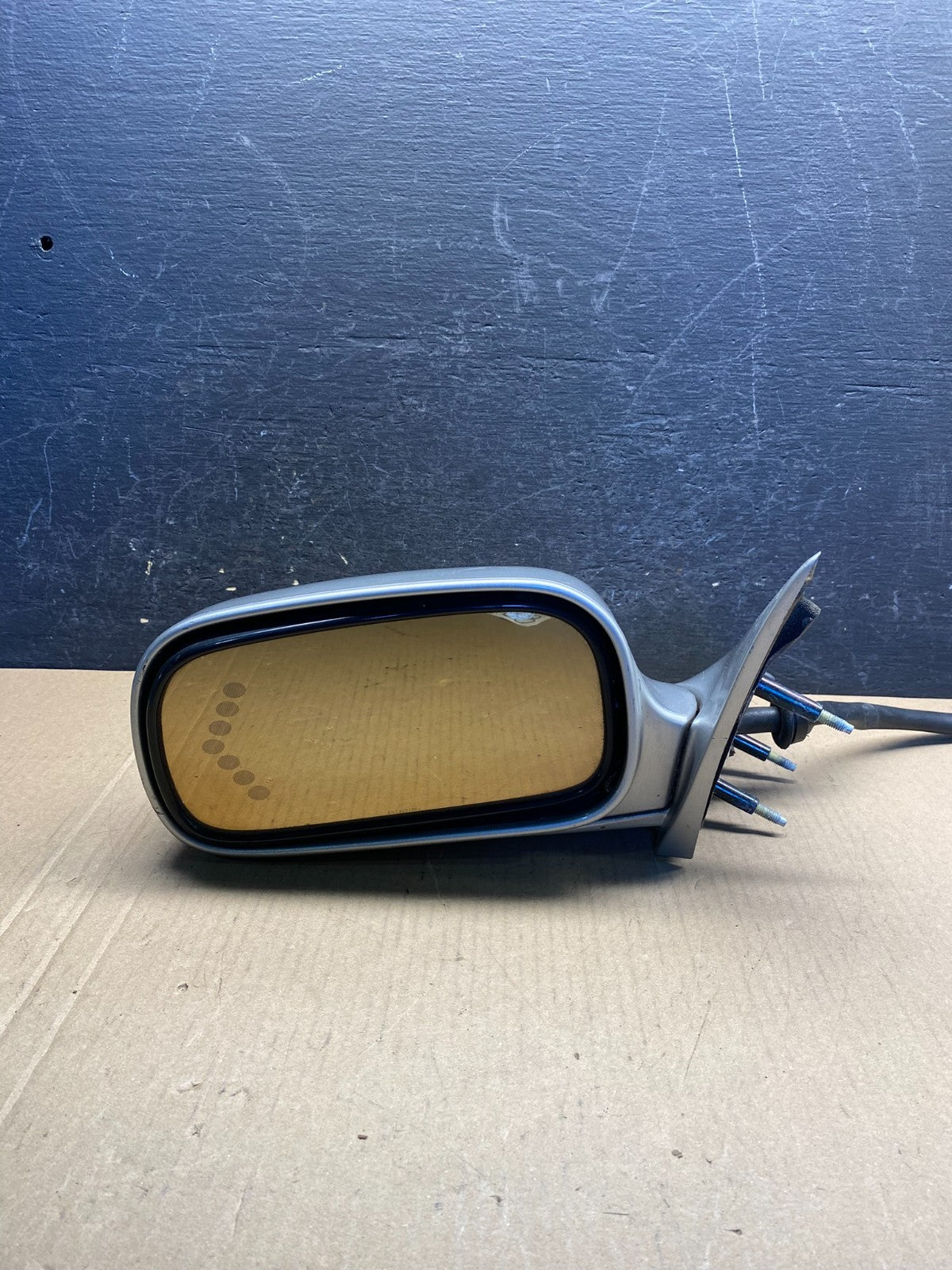 2000-2005 Cadillac Deville Left Driver LH Side View Door Mirror AG3534 MS9