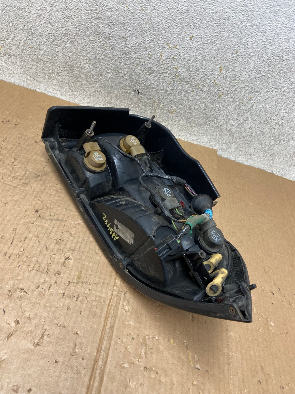 1996 1997 1998 Ford Mustang Left Driver LH Side Tail Light AI5482 LK6