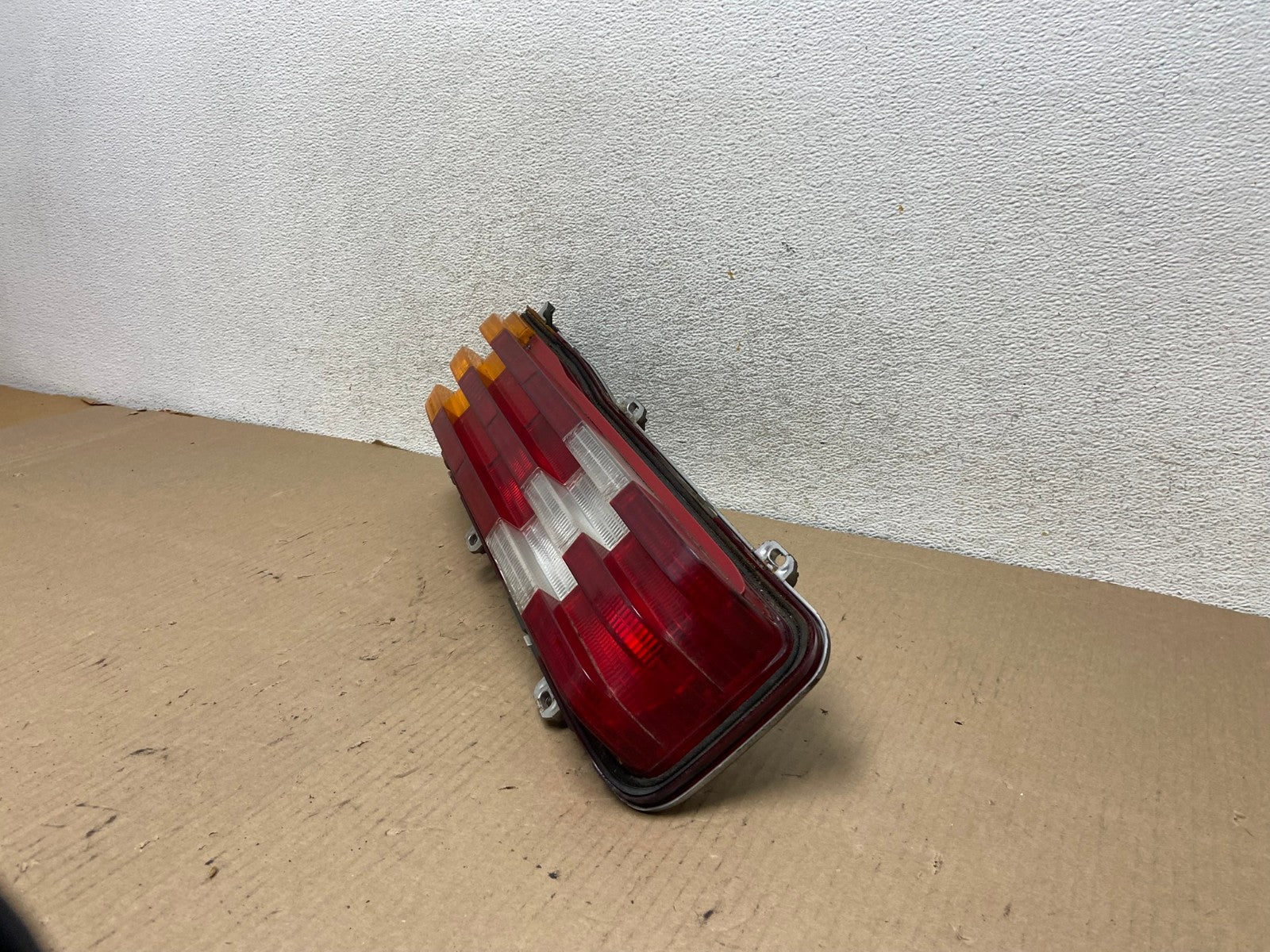 1977-1985 Mercedes-Benz W123 240D Left Driver LH Side Tail Light AG7934 LK1