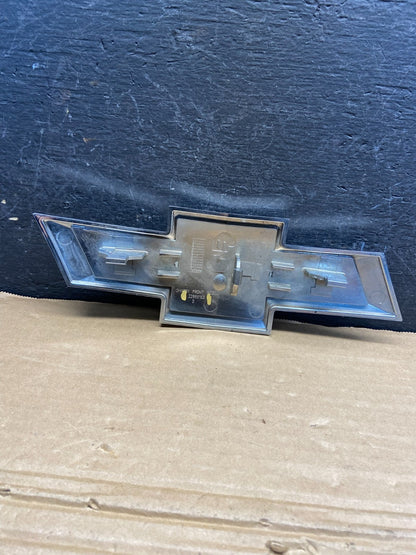 2013 2014 2015 Chevrolet Malibu Front Bumper Grille Emblem AE4601 DG1