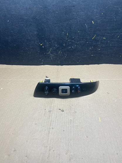 2004 to 2010 Toyota Sienna Left Side Climate Switches Bezel Trim T1882 PS0