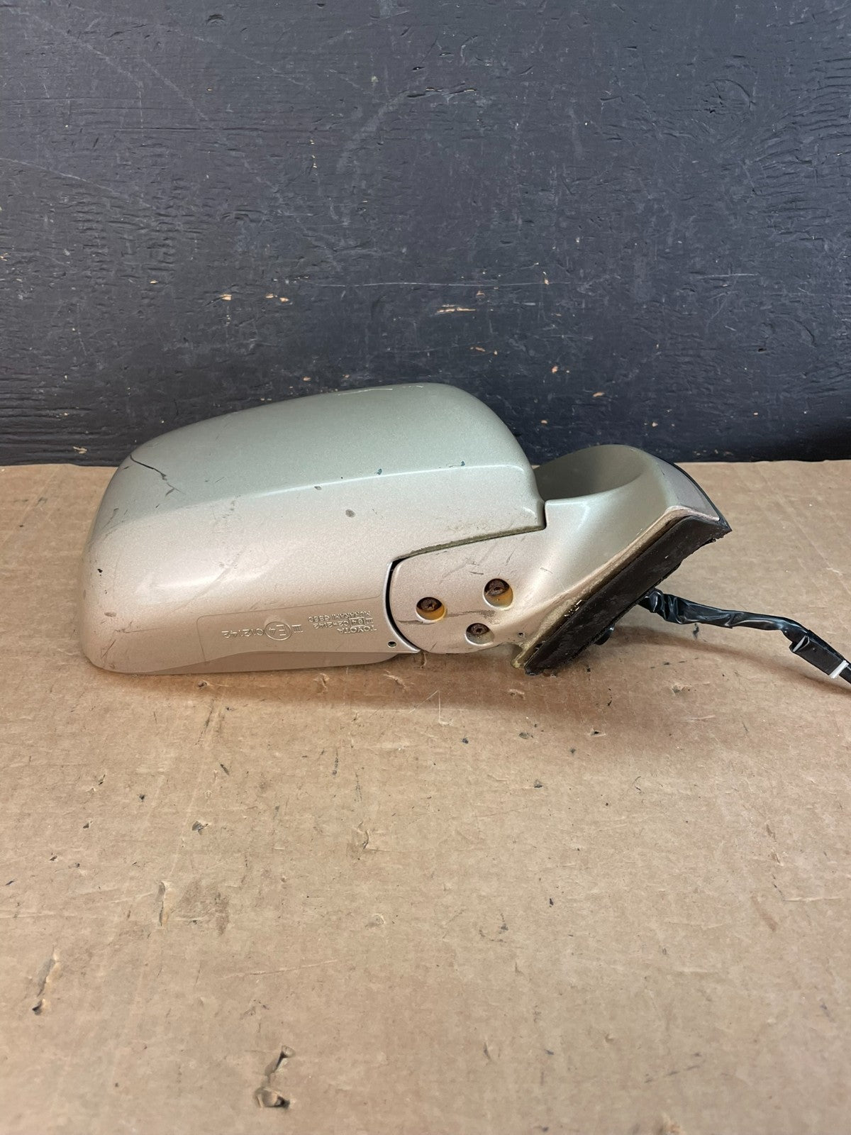 2001-2007 Toyota Highlander Right Passenger RH View Door Mirror AE8542 DW3