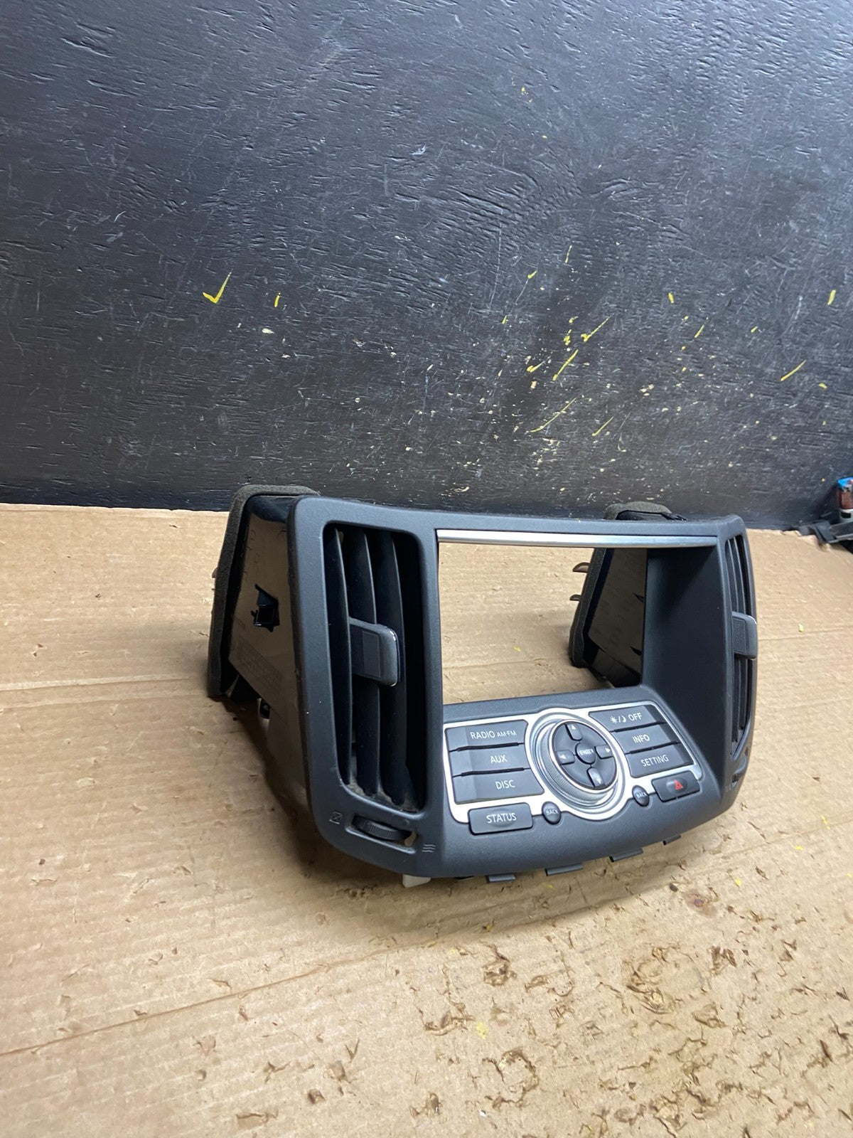 2008 - 2012 Infiniti G35 EX35 Radio Player Screen Panel Bezel W3191 DG1