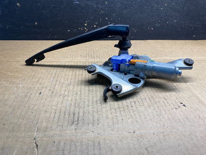 2010 to 2014 Subaru Legacy Outback Rear Wiper Motor AB39711