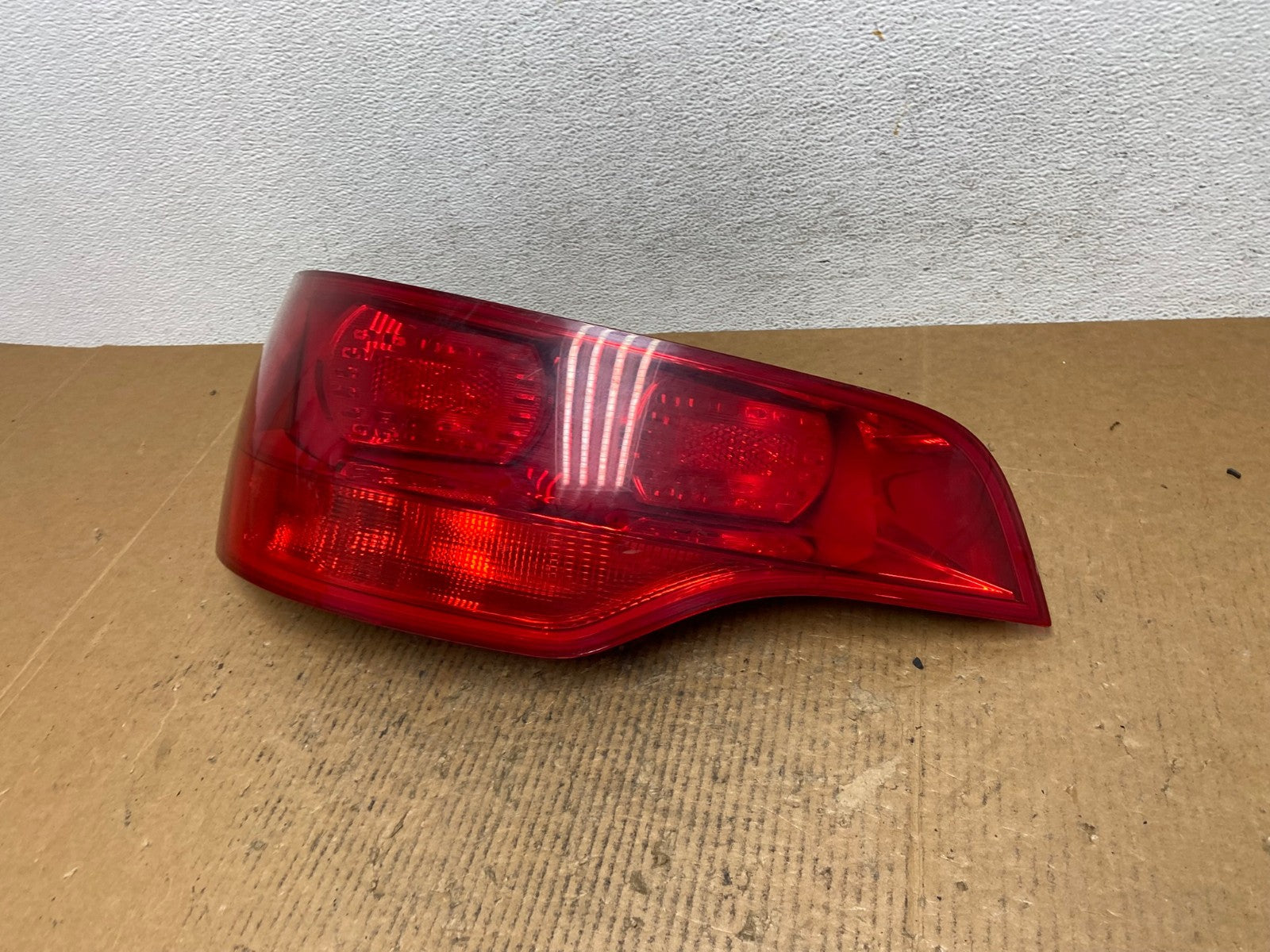 2007 2008 2009 Audi Q7 Left Driver Lh Side Tail Light AE1463 LK1