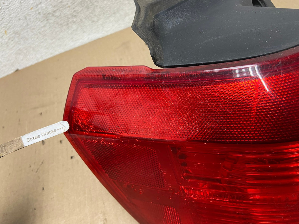 2010 to 2017 GMC Terrain Halogen Tail Light Left Driver Lh Side AH5869 LK4