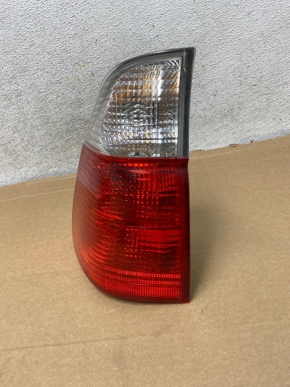 2004 2005 2006 BMW E53 X5 Left Driver Lh Side Tail Light AH8185 LK0