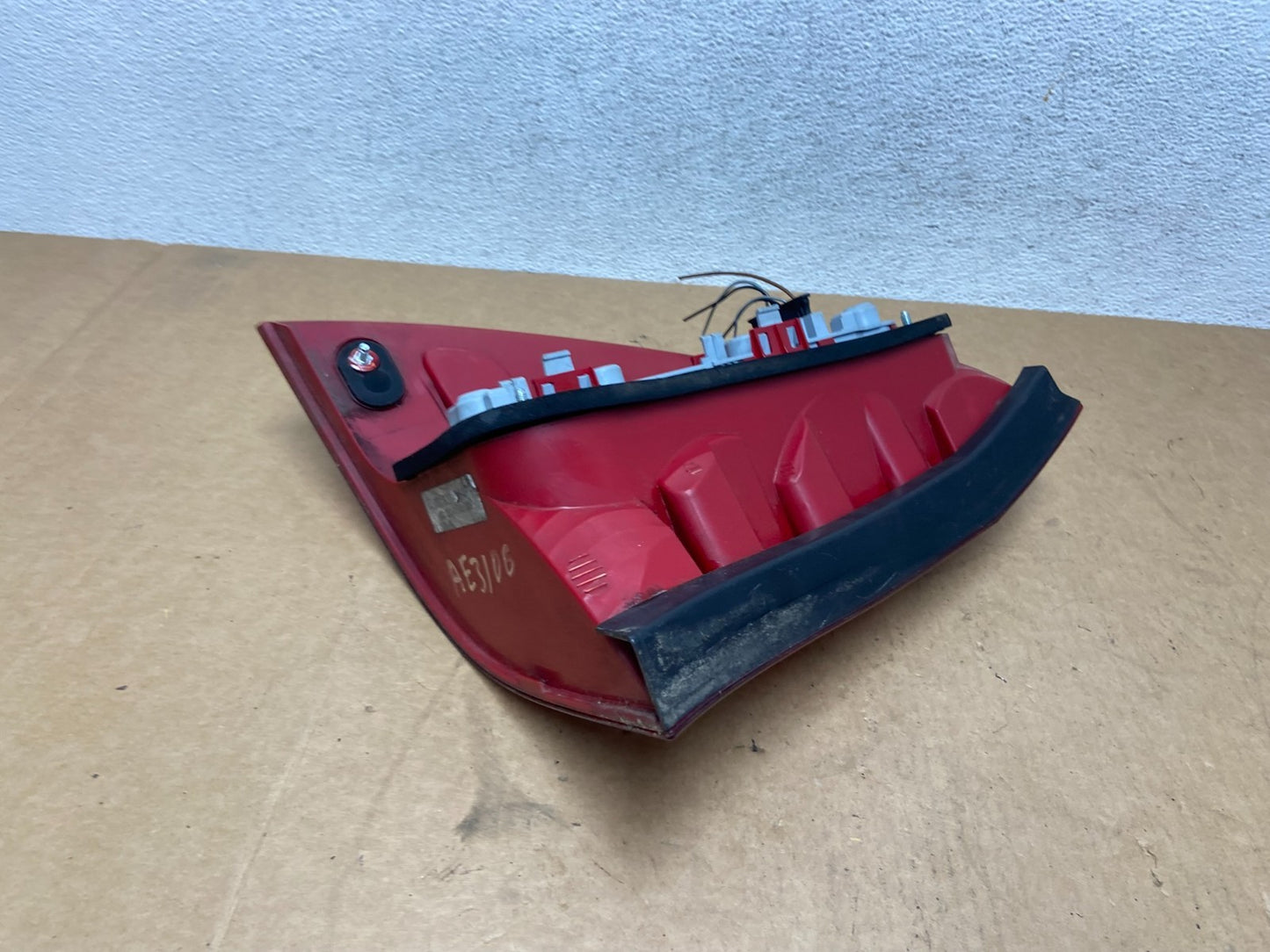 2003 to 2004 Mercedes W203 C-Class Right Passenger Tail Light AE3106 DG4