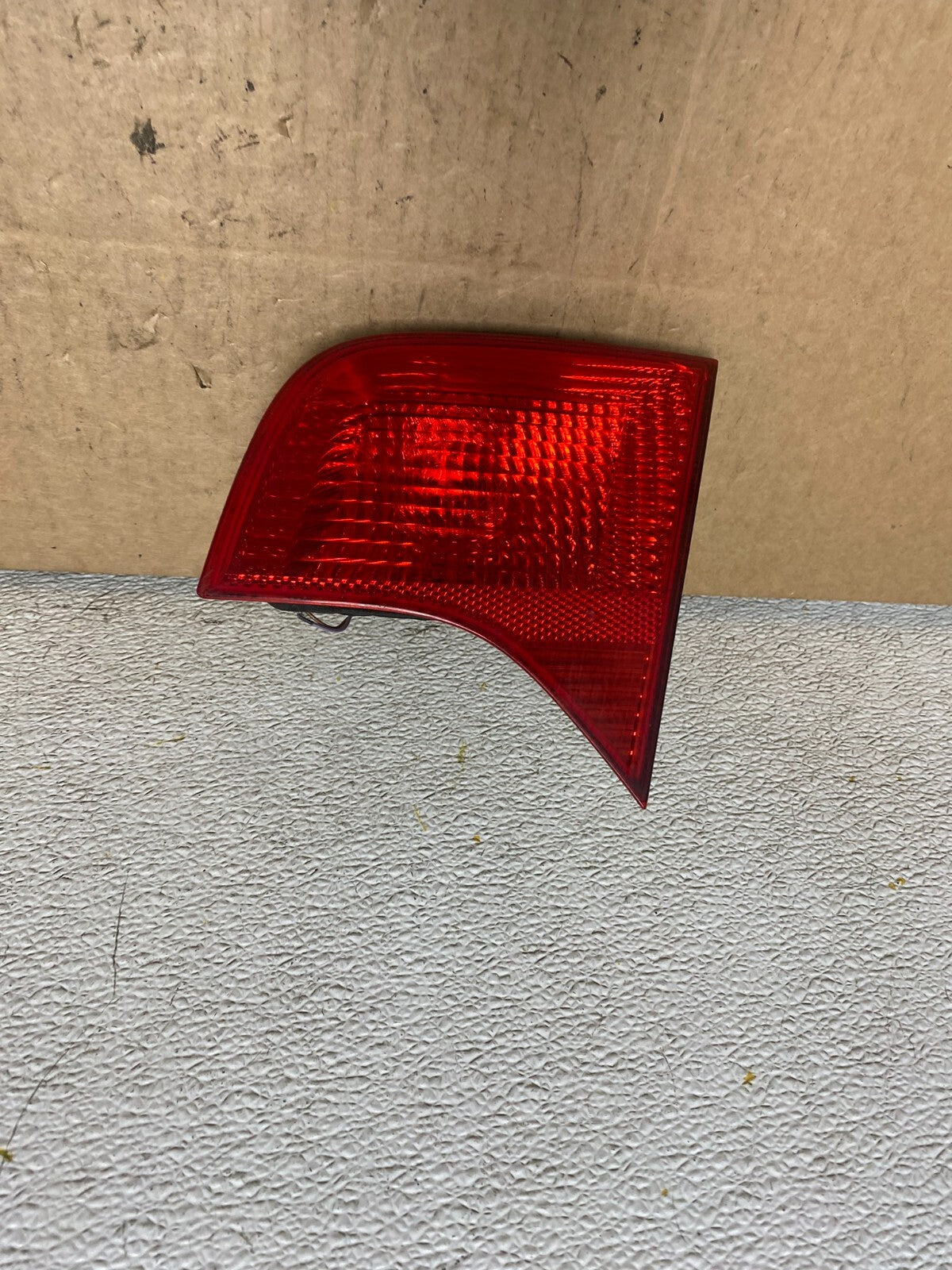 2004-2008 Audi A4 Sedan Right Passenger RH Side Inner Tail Light L8247 DW0