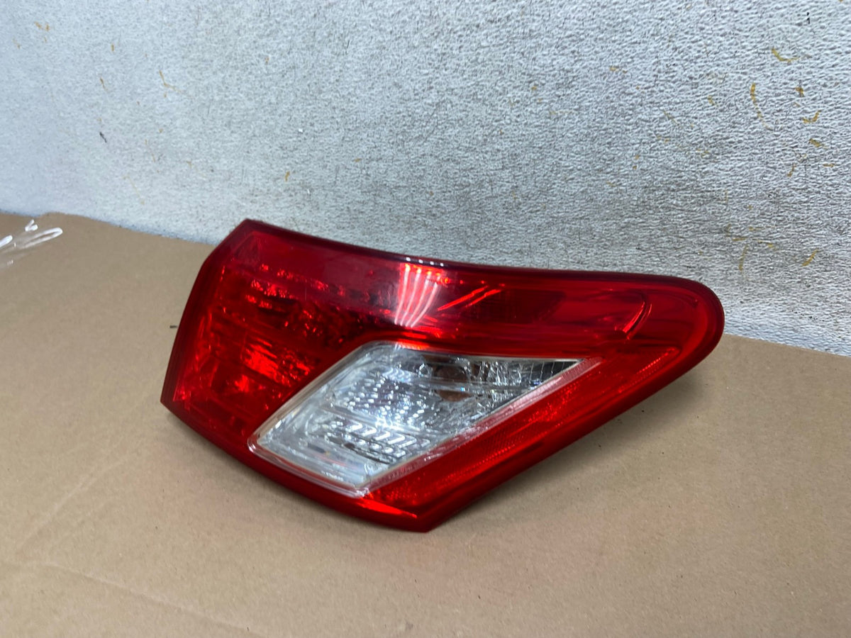 2007 - 2009 Lexus ES350 Right Passenger Side Tail Light AH9309 LK1