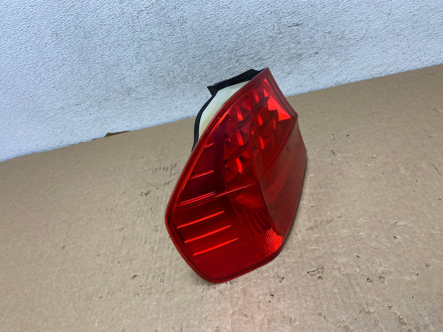 2009 2010 BMW 323i 325i 328i 335i 3 Series Left Driver Tail Light AF7443 LK2