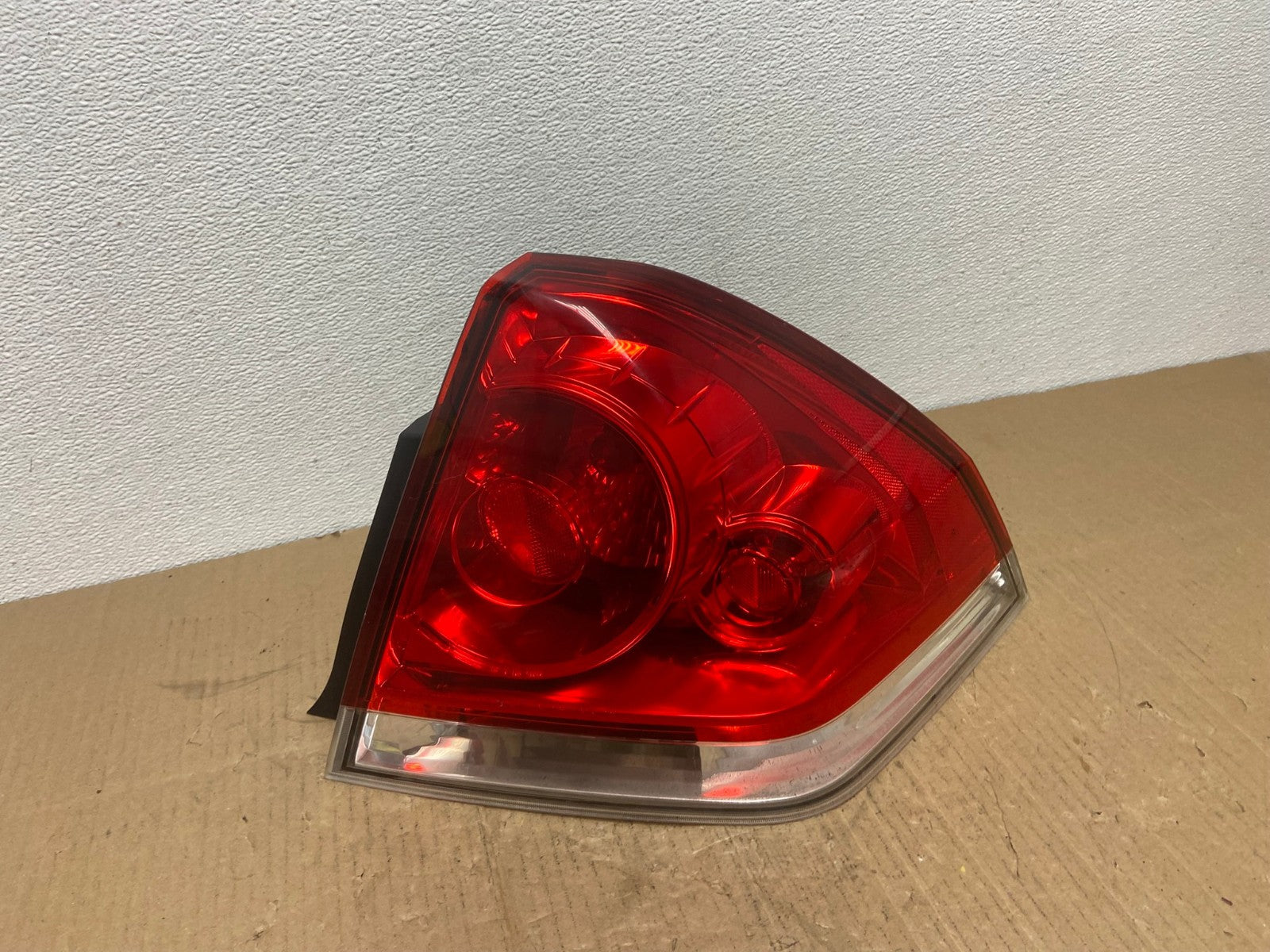 2006 - 2012 Chevrolet Impala Tail Light Right Passenger RH Side OEM AB8257 LK0