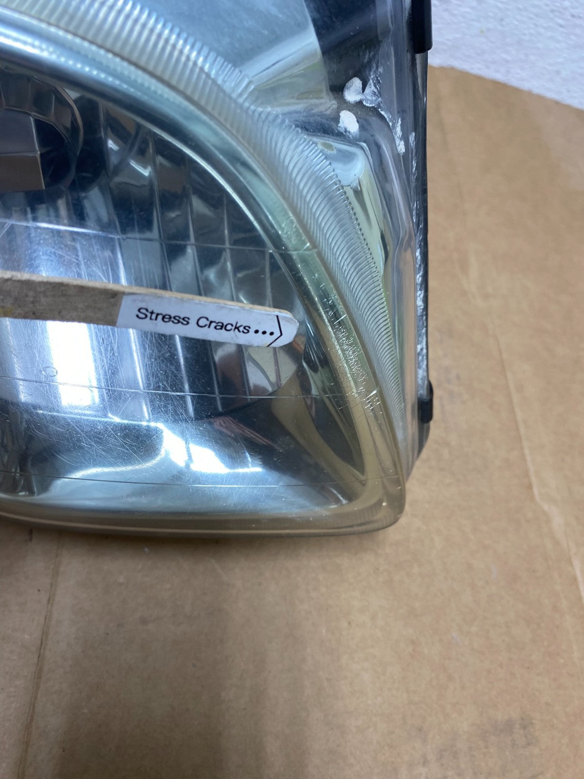 2003 to 2007 Lexus LX470 Right Passenger Side Halogen Headlight AE2903 DW4