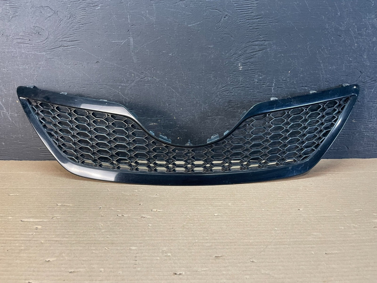 2007 2008 2009 Toyota Camry Front Upper Grill Grille Aftermarket AE8732 DG0
