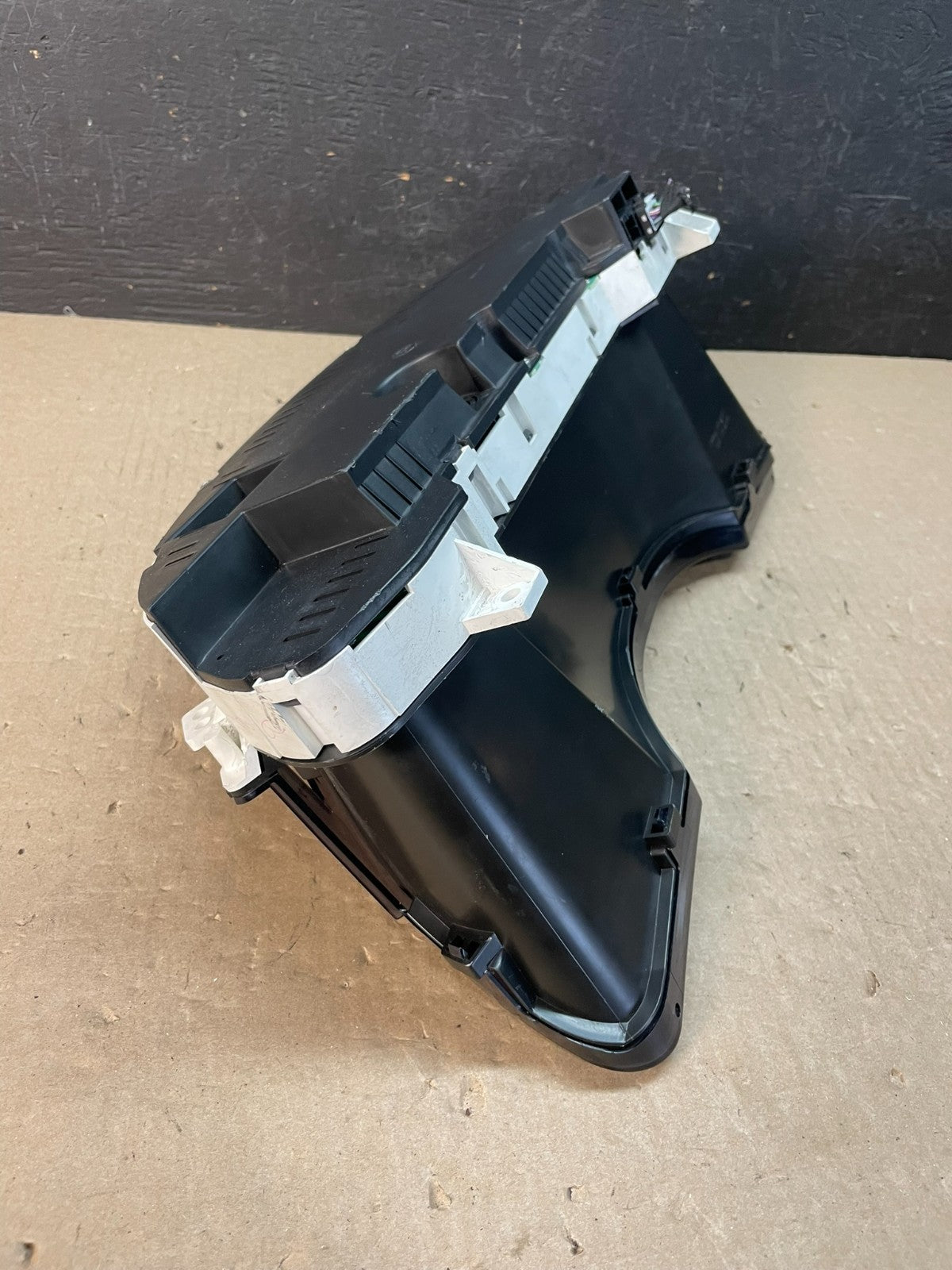 2006 Chrysler Pacifica Front Speedometer Cluster Cluster AE3372 DG6