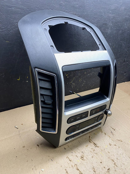 2007 - 2010 Ford Edge Heater Climate Control Radio Control Dash Bezel u5146 DG1