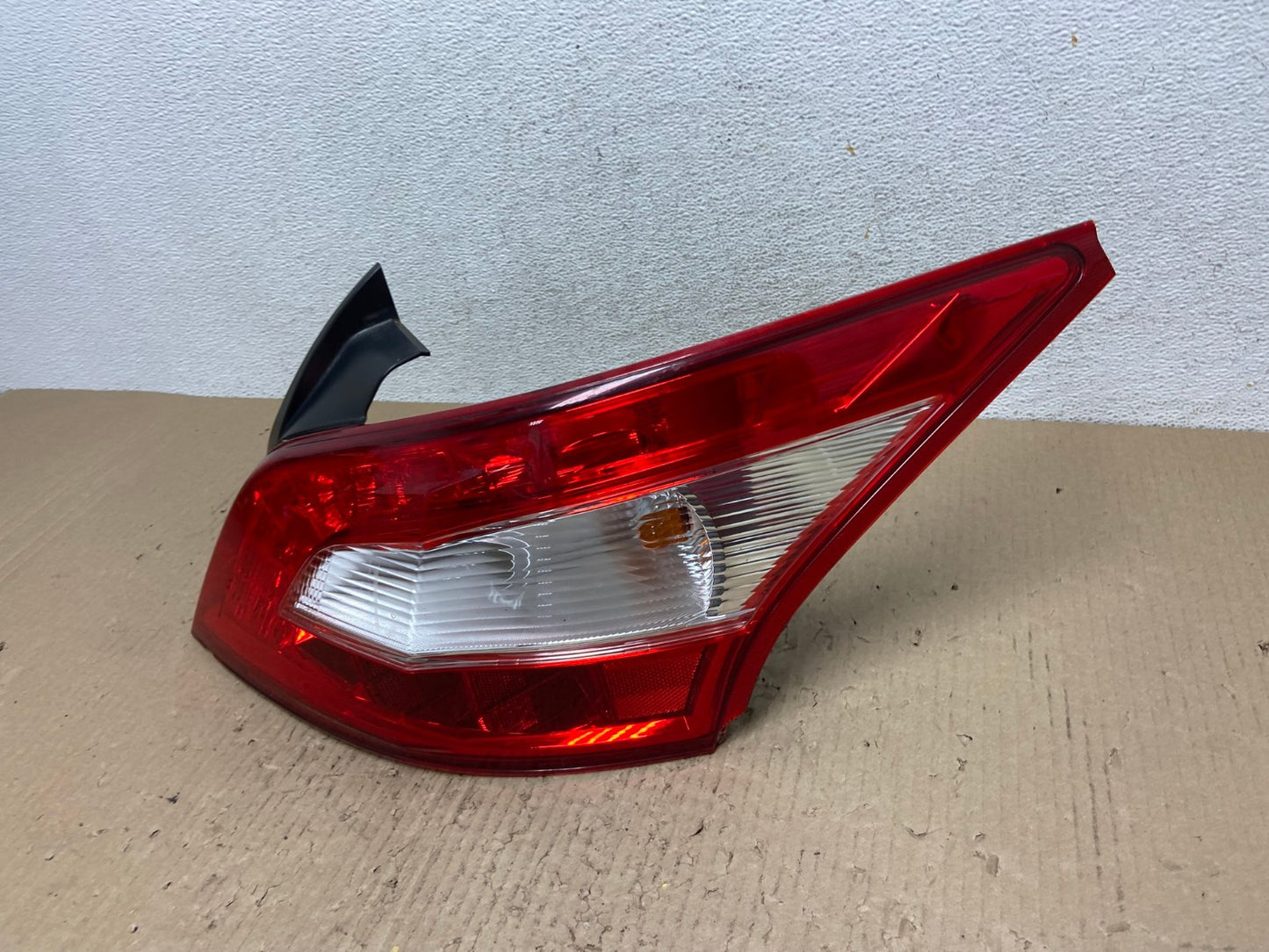 2009 2010 2011 Nissan Maxima Right Passenger RH Side Tail light AF2911 LK1