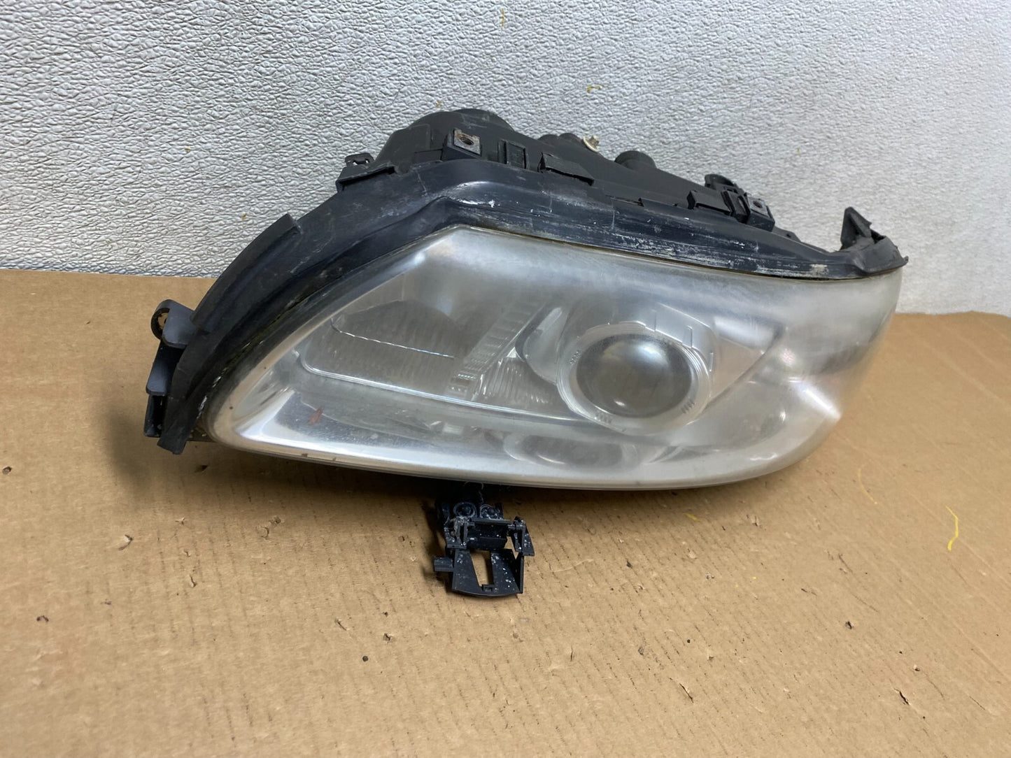 2007 2008 2009 Volvo S60 V70 Left Driver LH Headlight Xenon HID G6981 DG12