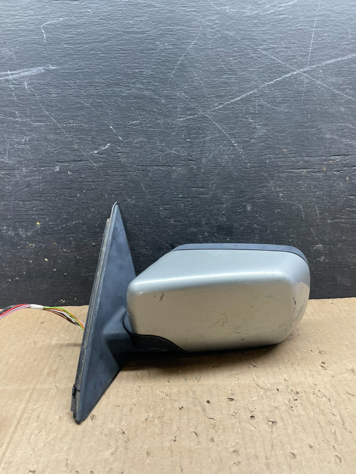 1998 to 2003 BMW 528i 530i E39 Left Driver Side Door View Mirror R17290