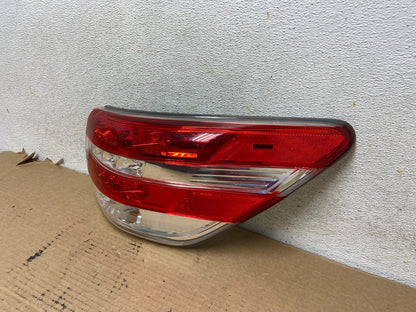 2014 to 2015 Nissan Pathfinder Hybrid Passenger Right Tail Light ah4083 DG2
