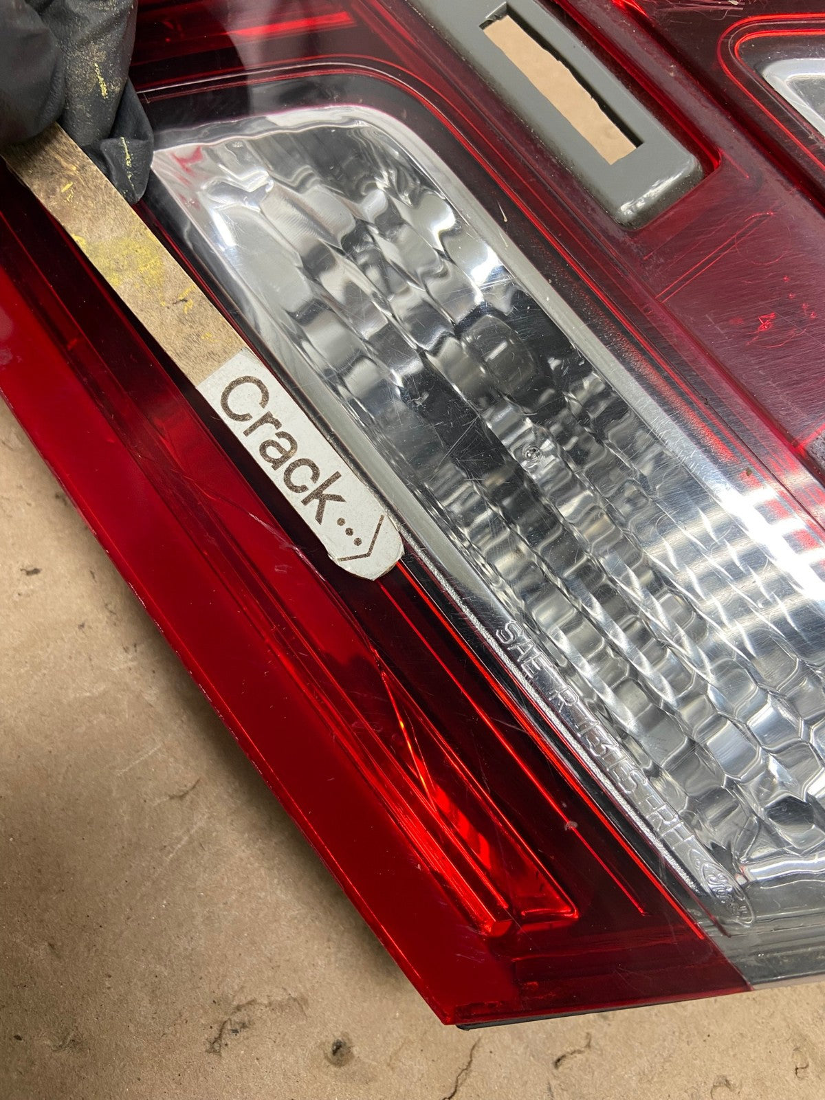 2013 to 2018 Ford Taurus Right Passenger Rh Side Tail Light Inner AG5632 LK4
