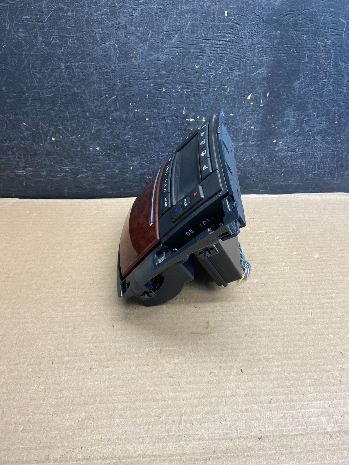 2005 2006 Cadillac SRX AC Heater Climate Control Panel 15233494 AH1451 DG2