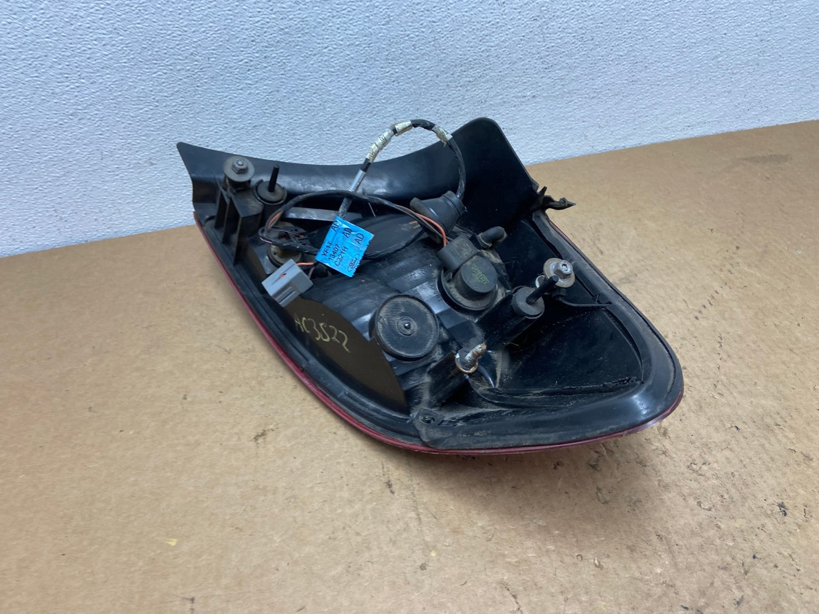 2000 2001 2002 2003 Ford Taurus Left Driver Lh Side Tail Light AC3522 LK6