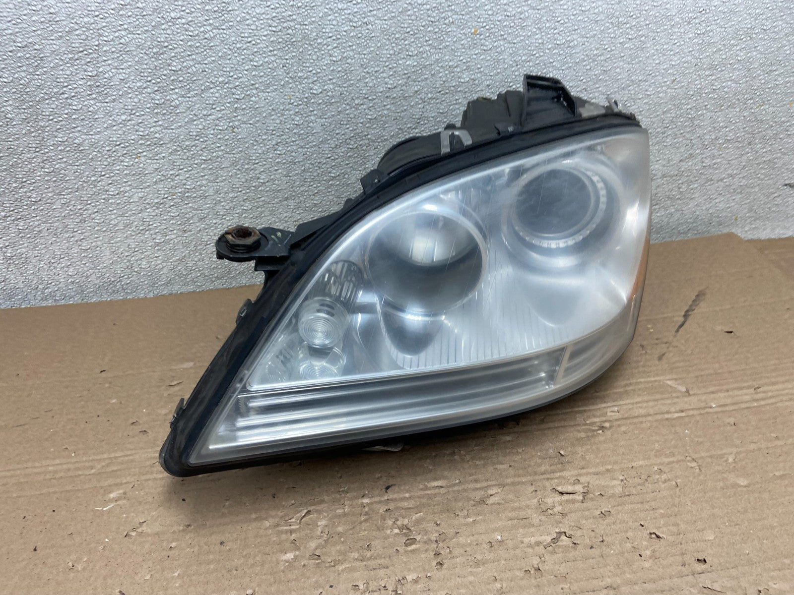 XENON 2006-2009 Mercedes-Benz ML-Class Headlight Left Driver LH OEM AB1224 DW2